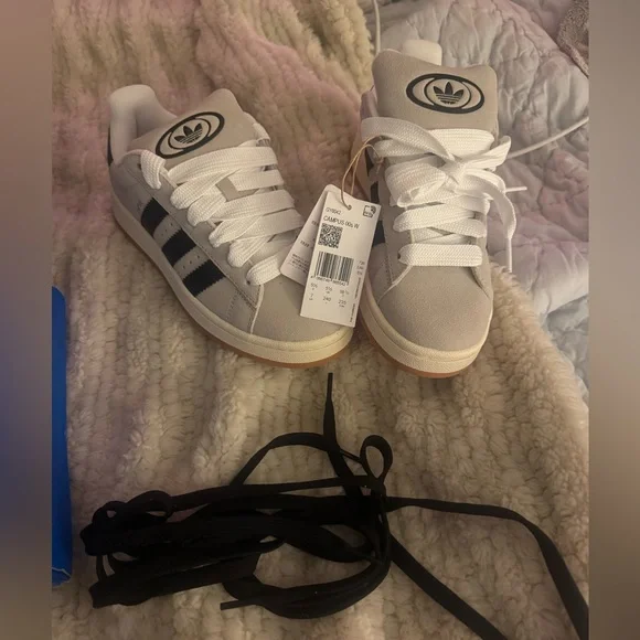 Adidas White and Black Logo Sneakers - Picture 3 of 4